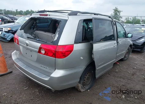 2008 Toyota Sienna Le z USA, uszkodzony, nr VIN 5TDZK23C98S103753